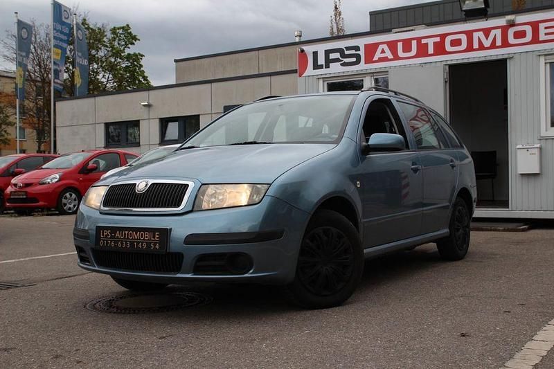 Blau Gebraucht 2008 Skoda Fabia Cool Edition Kombi | 1.450 € (Superpreis) - Bild 1/4