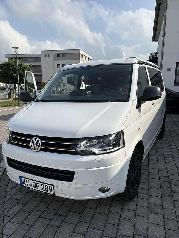 Weiß Gebraucht 2014 VW T5 Highline Van | 26.900 € (Etwas zu teuer) - Bild 1/4