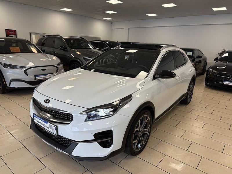 Weiß Gebraucht 2022 Kia XCeed Xdition SUV | 23.940 € (Fairer Preis) - Bild 1/4