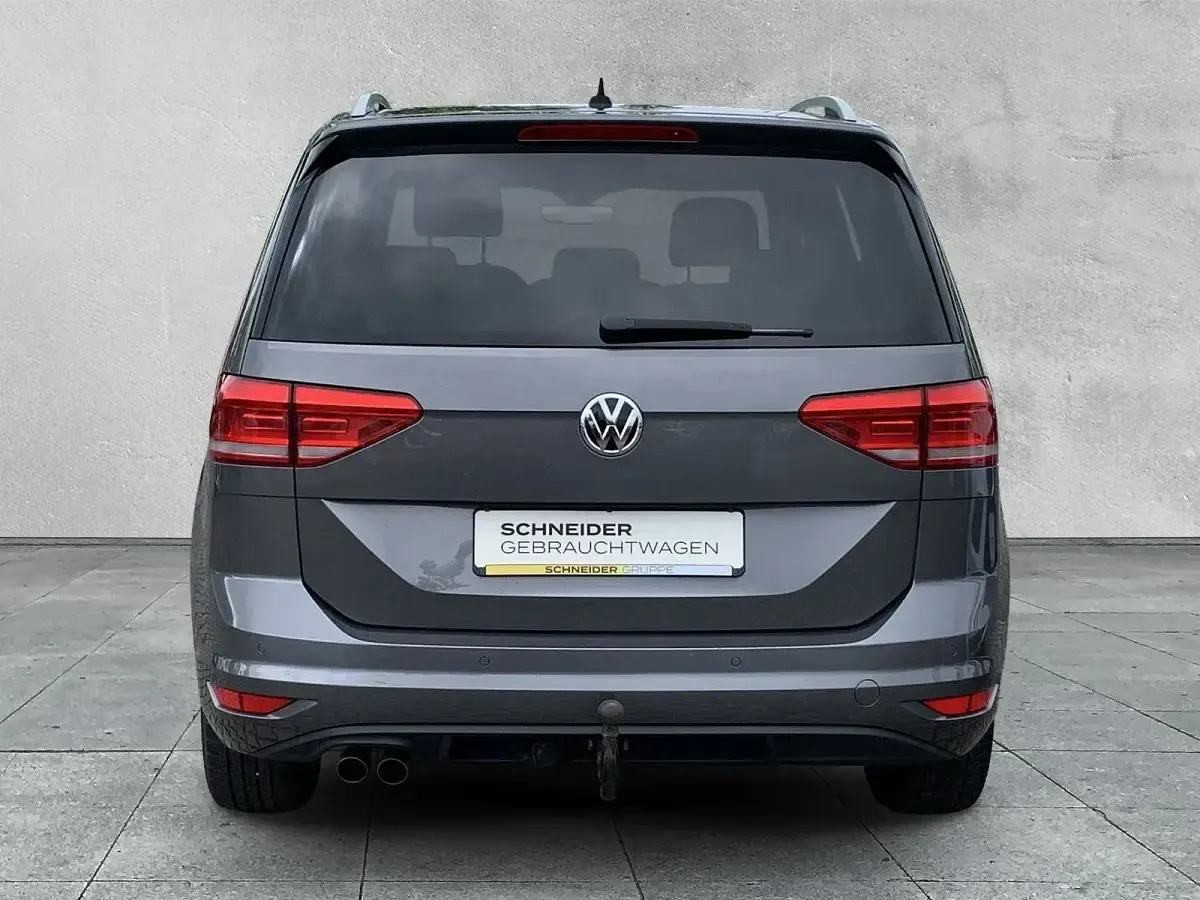 Gebraucht VW Touran Highline 150 PS (110 kW) 2016 Grau Van / Kleinbus