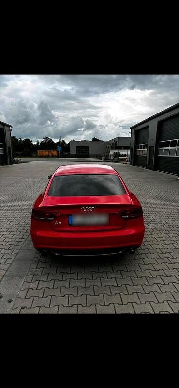 Gebraucht Audi A5 Premium 211 PS (155 kW) 2009 Rot Coupé