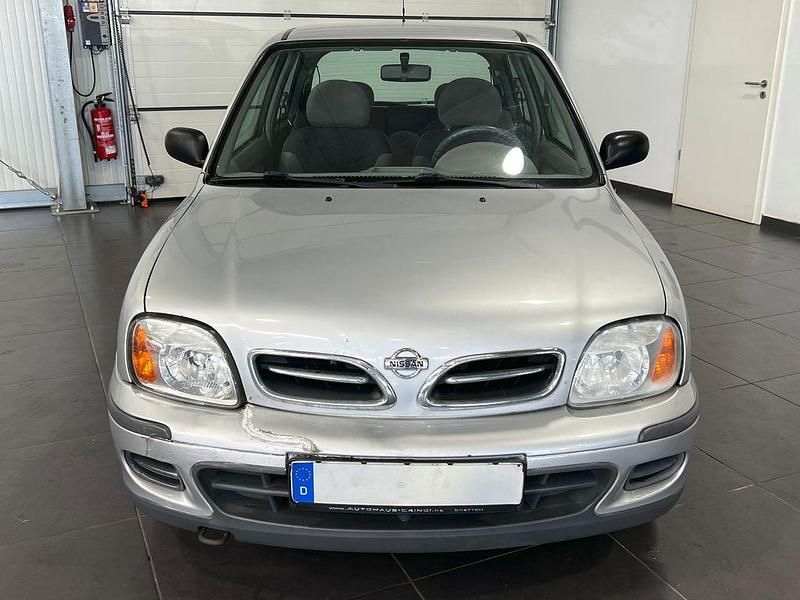 Gebraucht Nissan Micra 60 PS (44 kW) 2000 Silber Kleinwagen