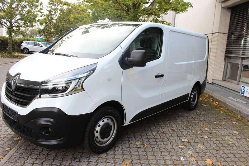 Weiß Gebraucht 2021 Renault Trafic Komfort Van | 13.900 € (Superpreis) - Bild 1/4