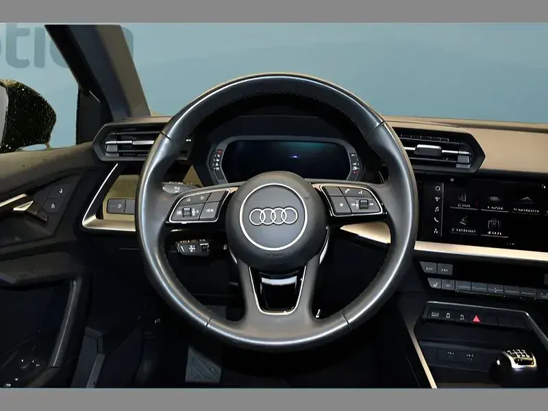 Gebraucht Audi A3 Sportback 150 PS (110 kW) 2022 Schwarz Kleinwagen