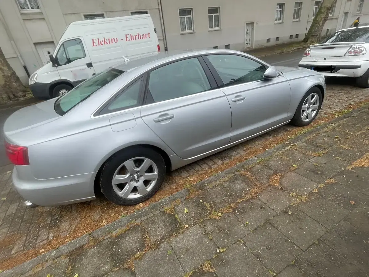 Gebraucht Audi A6 177 PS (130 kW) 2014 Silber Limousine