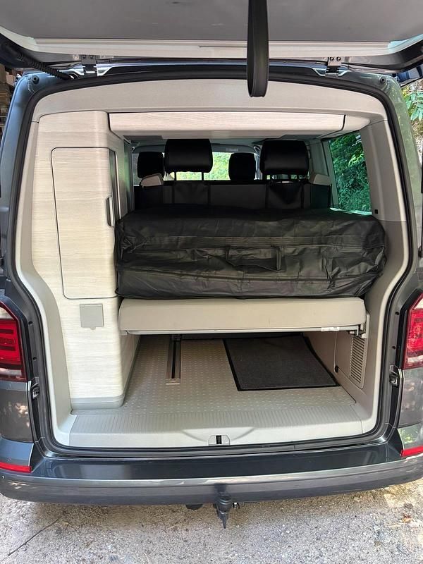 Gebraucht VW California Coast 199 PS (146 kW) 2019 Grau Van