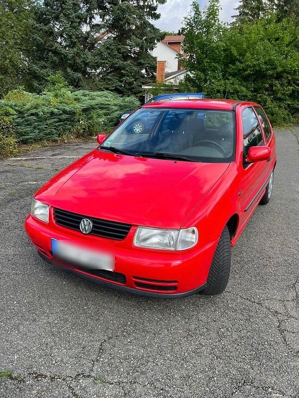 Rot Gebraucht 1998 VW Polo Limousine | 500 € (Superpreis) - Bild 1/4