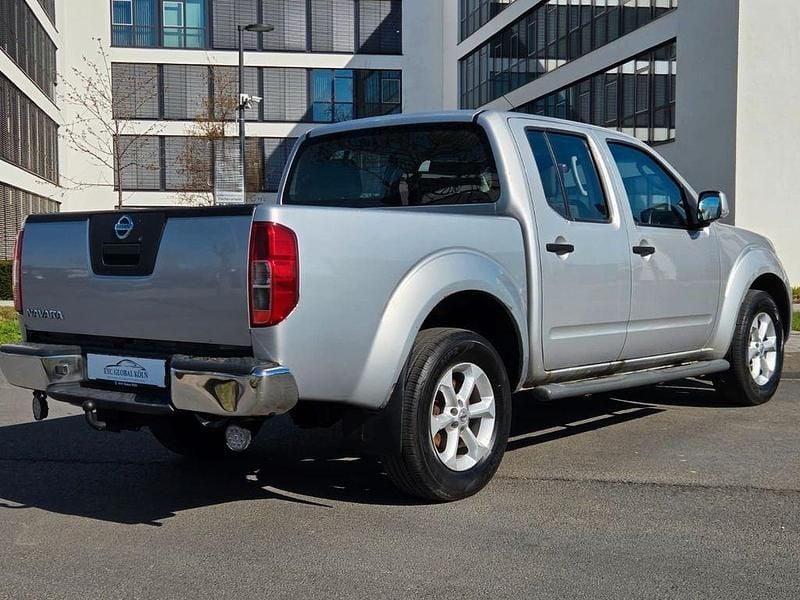 Gebraucht Nissan Navara SE 190 PS (139 kW) 2015 Silber Pickup