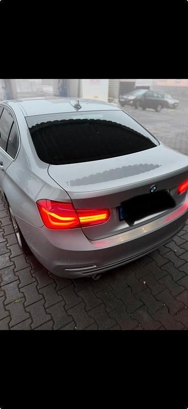 Gebraucht BMW 318 Luxury Line 150 PS (110 kW) 2017 Limousine