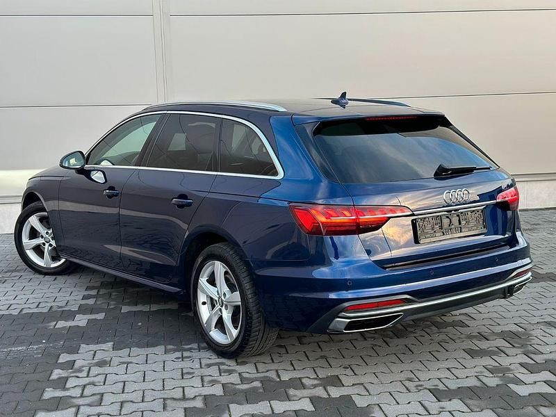 Gebraucht Audi A4 Advanced 190 PS (139 kW) 2020 Blau Kombi
