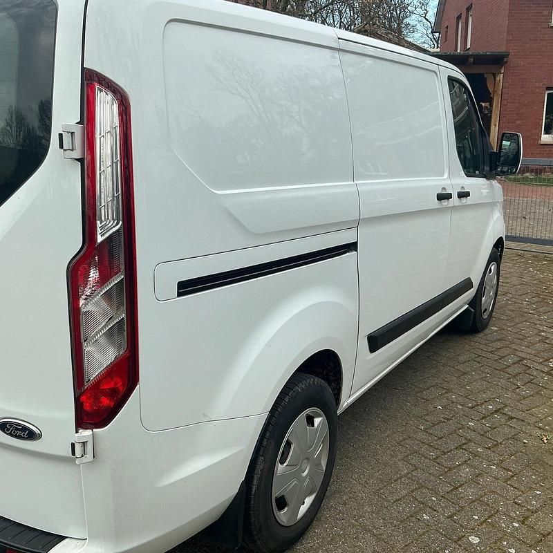 Gebraucht Ford Transit Custom 130 PS (95 kW) 2020 Weiß Van / Kleinbus
