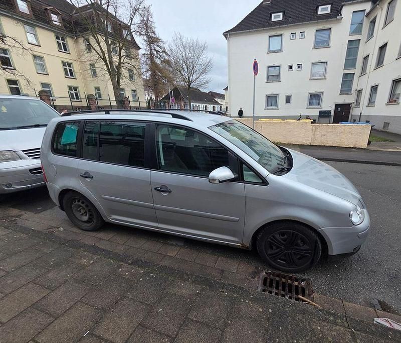 Gebraucht VW Touran 116 PS (85 kW) 2005 Silber Van / Kleinbus
