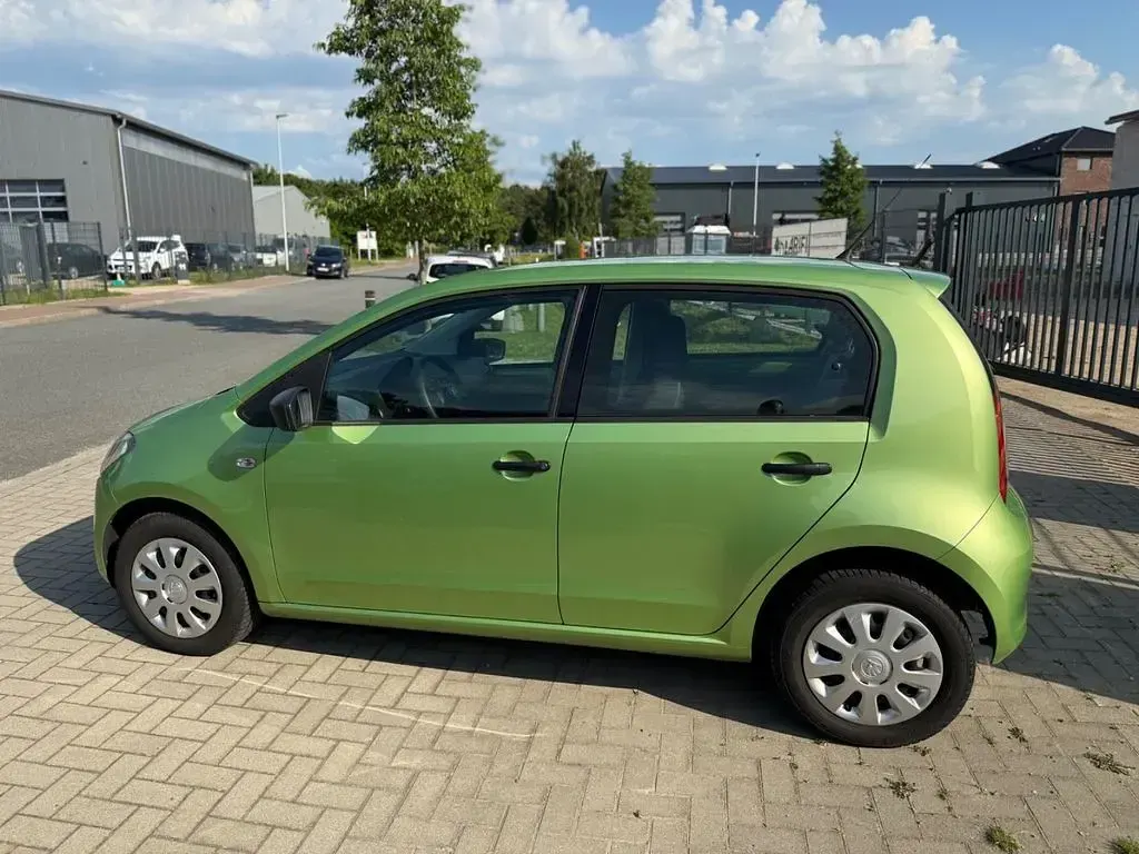 Gebraucht Skoda Citigo Active 60 PS (44 kW) 2013 Grün Kleinwagen