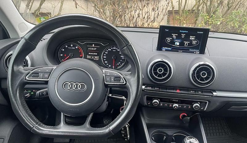 Gebraucht Audi A3 Ambition 125 PS (91 kW) 2015 Silber Limousine