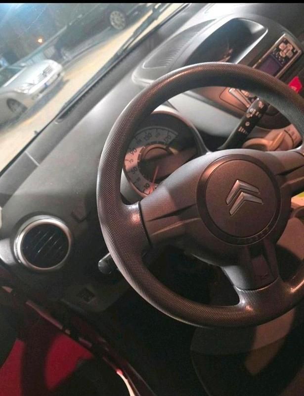 Gebraucht Citroën C1 68 PS (50 kW) 2007 Rot Kleinwagen