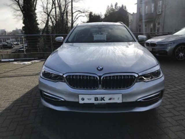 Gebraucht BMW 530 Luxury Line 252 PS (185 kW) 2020 Silber metallic Kombi