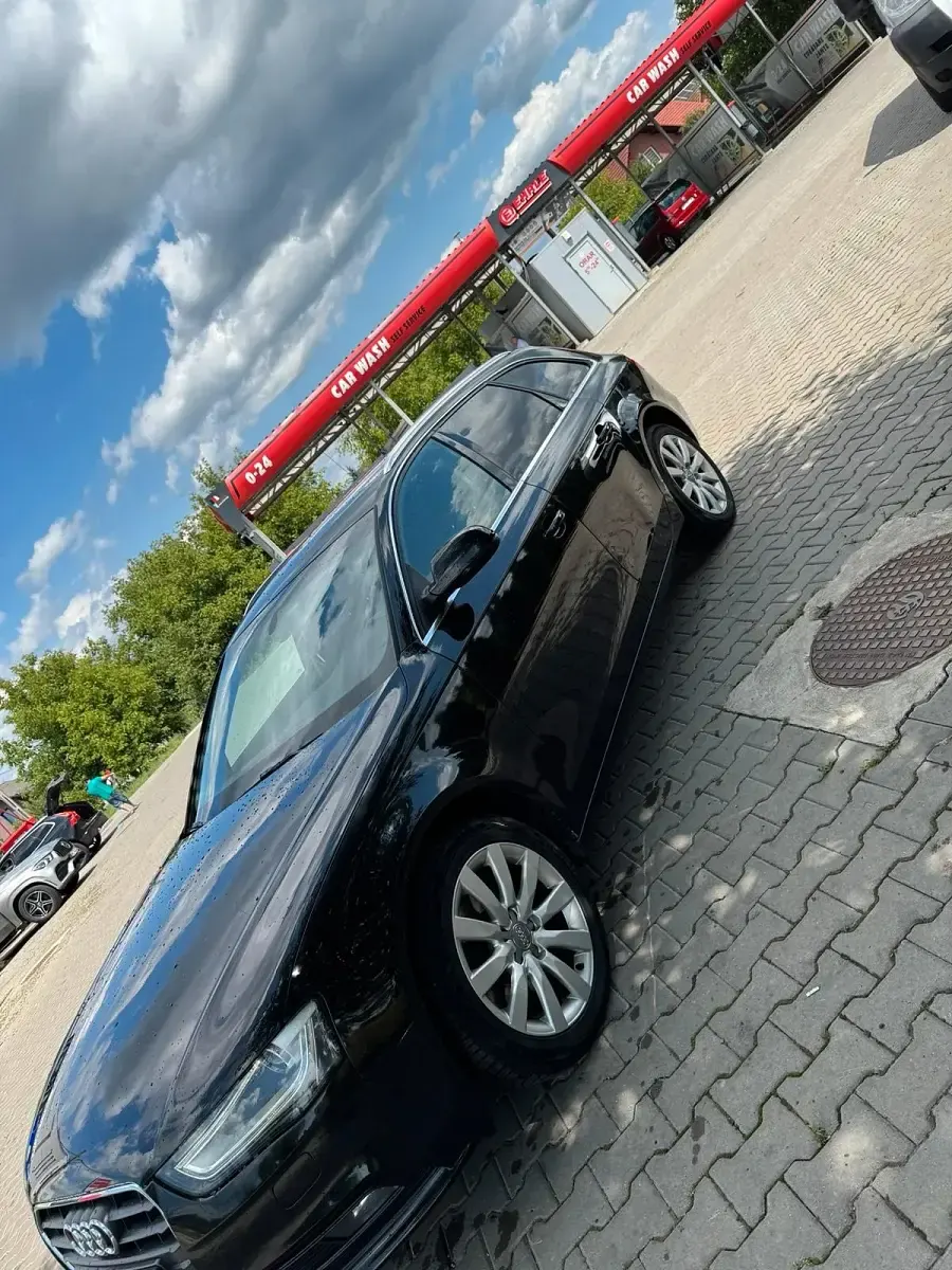 Gebraucht Audi A4 177 PS (130 kW) 2013 Schwarz Kombi