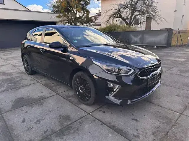Gebraucht Kia Ceed Vision 136 PS (100 kW) 2021 Schwarz Kleinwagen