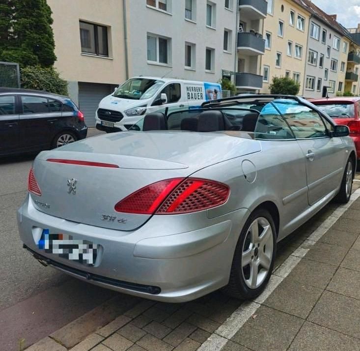 Silber Gebraucht 2003 Peugeot 307 CC Cabrio | 1.550 € (Guter Preis) - Bild 1/4