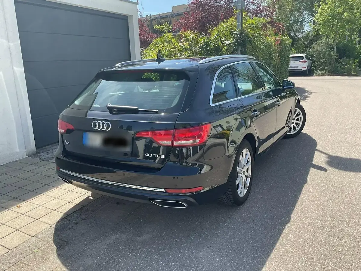 Gebraucht Audi A4 190 PS (139 kW) 2019 Schwarz Kombi