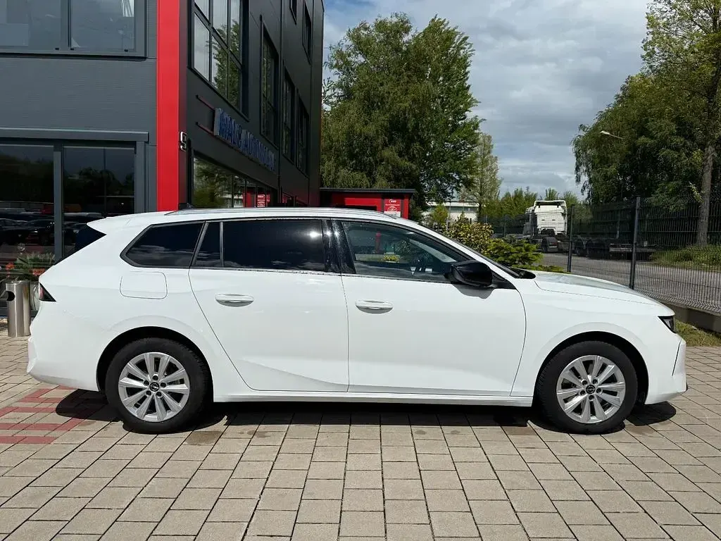 Occasion Opel Astra Elegance 131 ch (96 kW) 2024 Blanc Citadine
