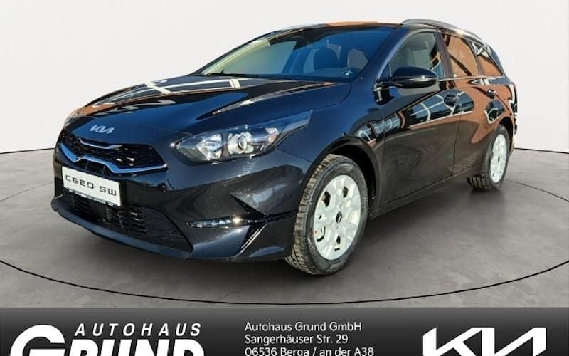 Schwarz Neu 2025 Kia Ceed Sportswagon Kombi | 25.860 € (Guter Preis) - Bild 1/4