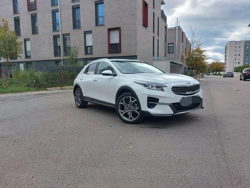 Weiß Gebraucht 2021 Kia XCeed Xdition SUV | 18.000 € (Guter Preis) - Bild 1/4