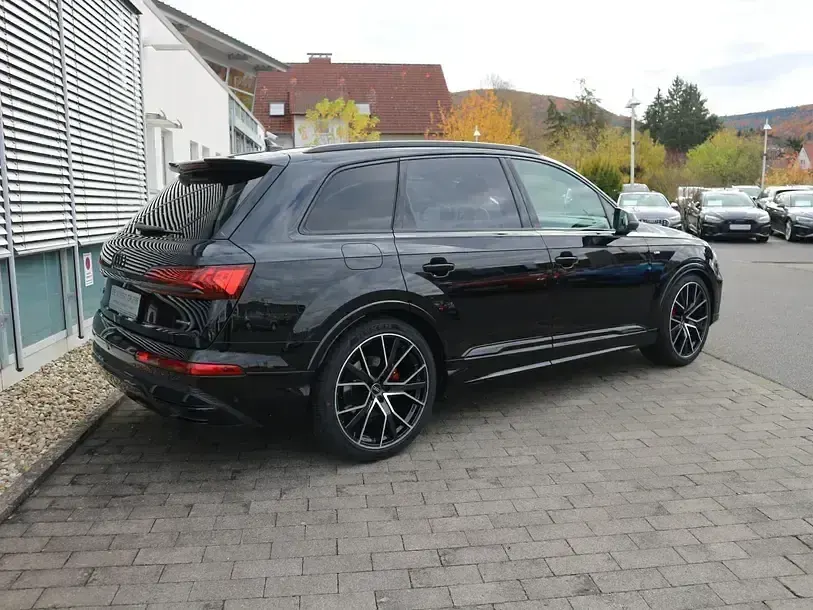 Gebraucht Audi Q7 Competition 286 PS (210 kW) 2021 Mythosschwarz metallic SUV