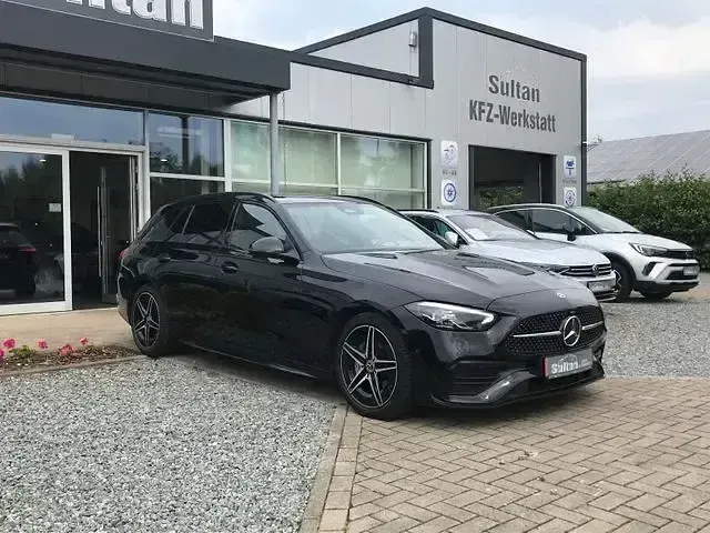 Gebraucht Mercedes C220 AMG 220 PS (161 kW) 2023 Schwarz Limousine