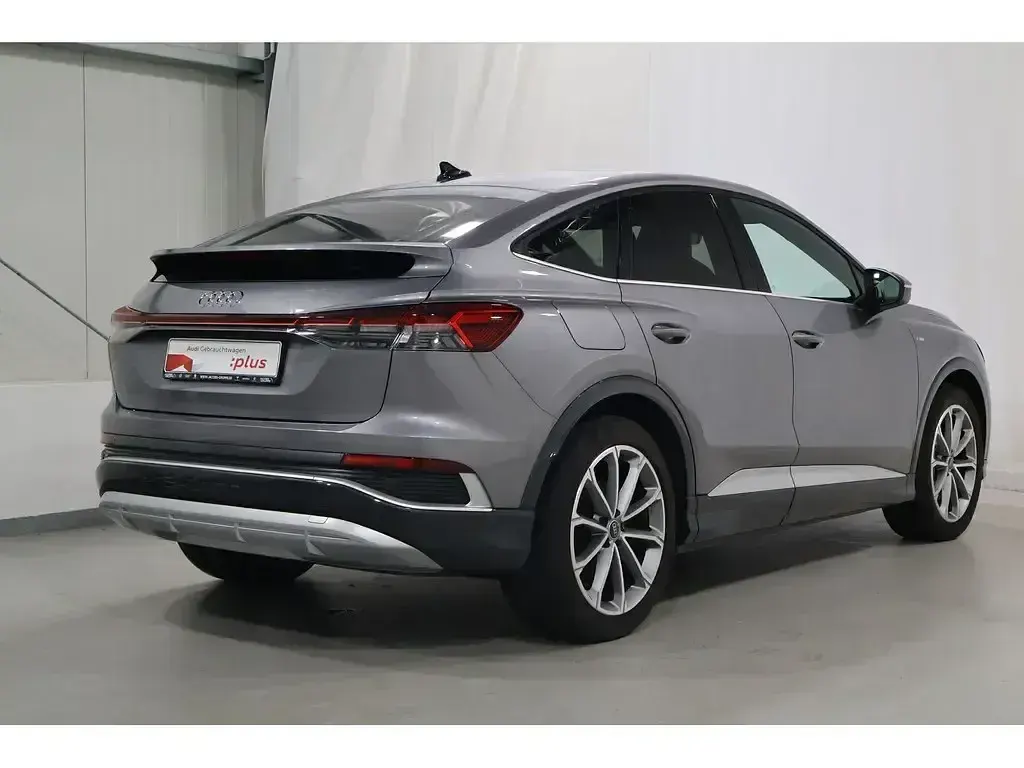 Gebraucht Audi Q4 Sportback e-tron Sport 210 kW (286 PS) 2026 Grau SUV