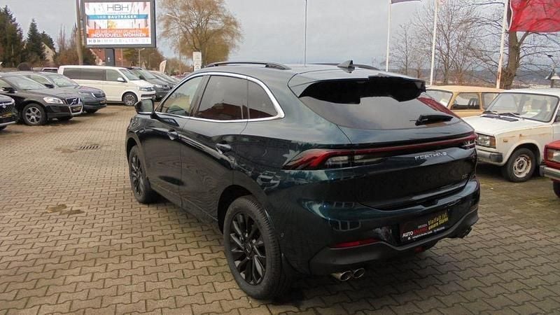 Neu DFSK Forthing 5 177 PS (130 kW) 2026 Grün SUV