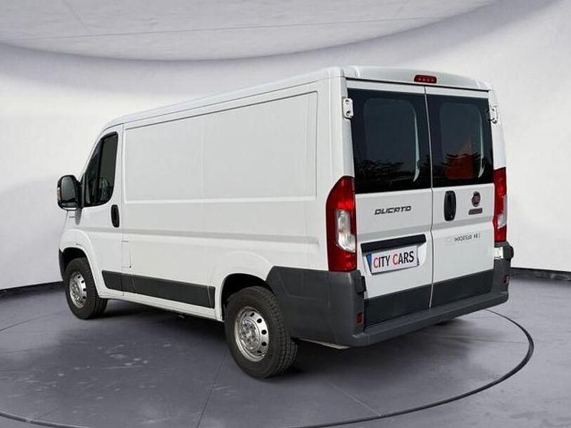 Gebraucht Fiat Ducato 116 PS (85 kW) 2018 Weiß Van