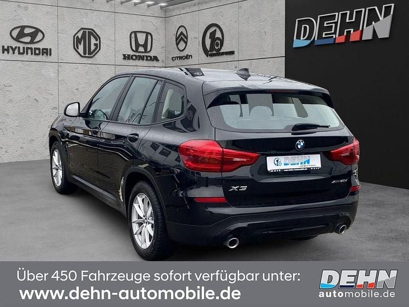 Gebraucht BMW X3 Advantage 190 PS (139 kW) 2021 Black sapphire metallic (metallic) SUV