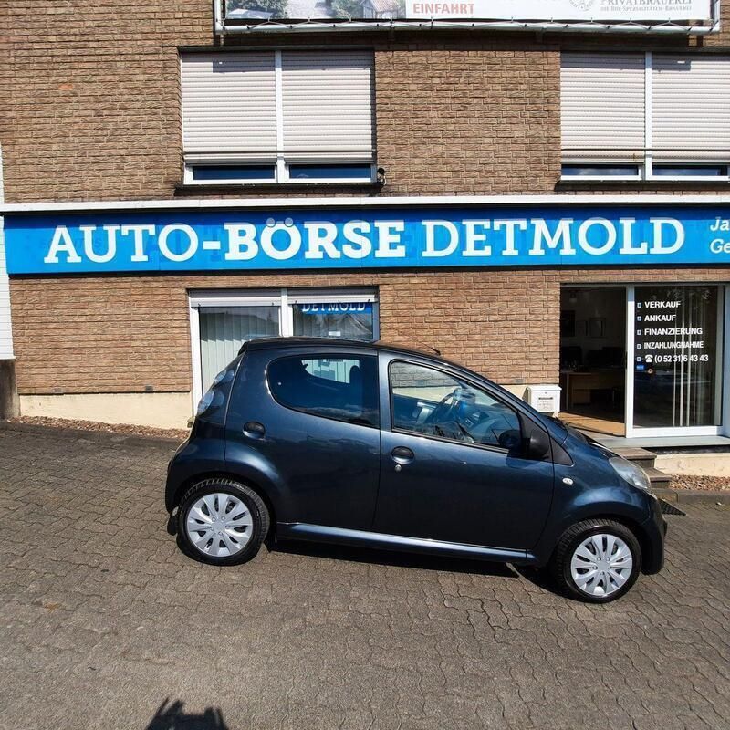 Grau Gebraucht 2008 Citroën C1 Advance Kleinwagen | 2.500 € (Fairer Preis) - Bild 1/4