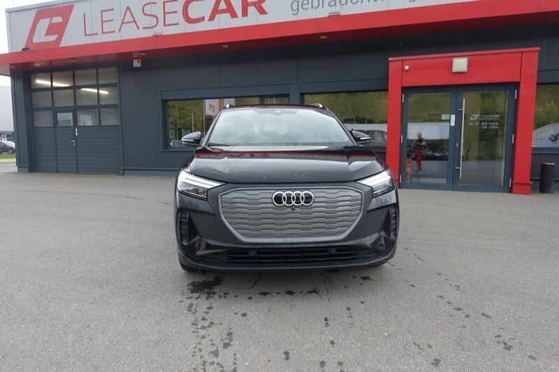 Schwarz Gebraucht 2022 Audi Q4 e-tron SUV | 28.788 € (Superpreis) - Bild 1/4