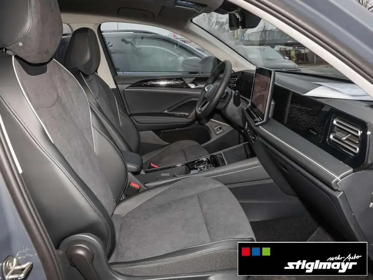 Neu VW Tiguan Elegance 150 PS (110 kW) 2026 Delfingrau metallic SUV