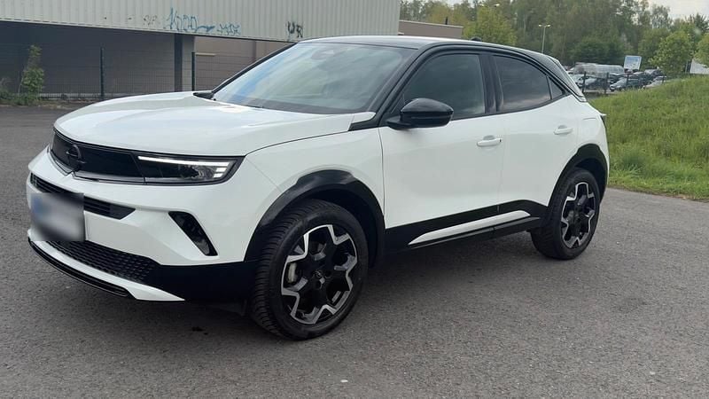 Second-hand Opel Mokka 131 CP (96 kW) 2025 Alb SUV