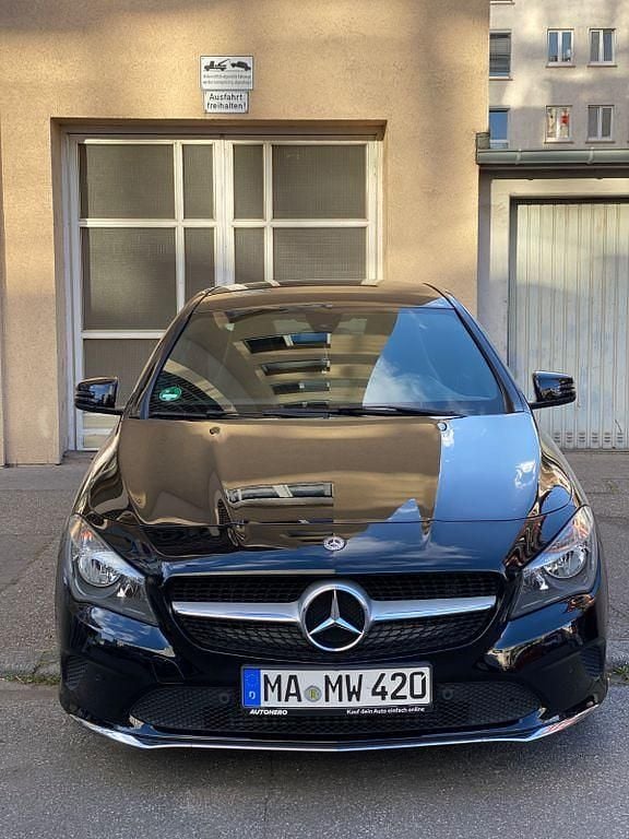 Gebraucht 2018 Mercedes CLA200 Limousine | 17.900 € (Guter Preis) - Bild 1/4