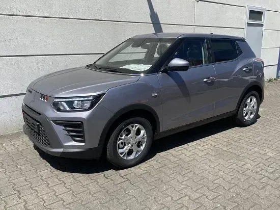 Neu KGM Tivoli 163 PS (119 kW) 2026 Iron metal met. ade SUV