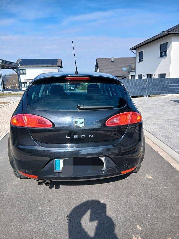 Gebraucht Seat Leon Stylance 150 PS (110 kW) 2007 Schwarz Kleinwagen