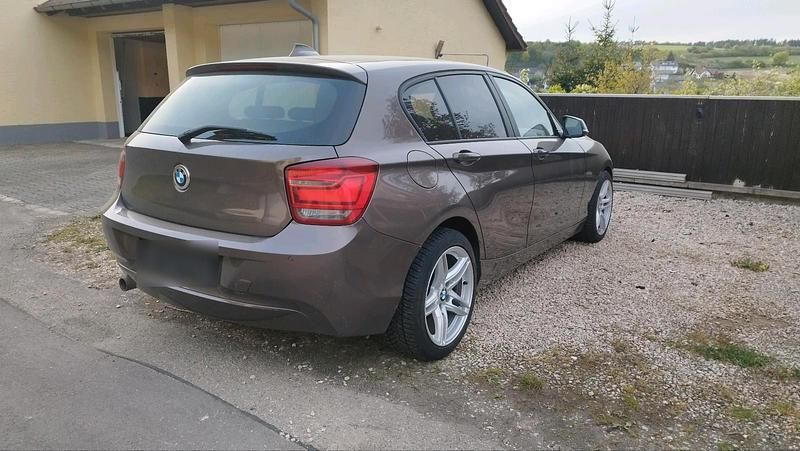 Usata BMW 116 116 CV (85 kW) 2013 Marrone Utilitaria