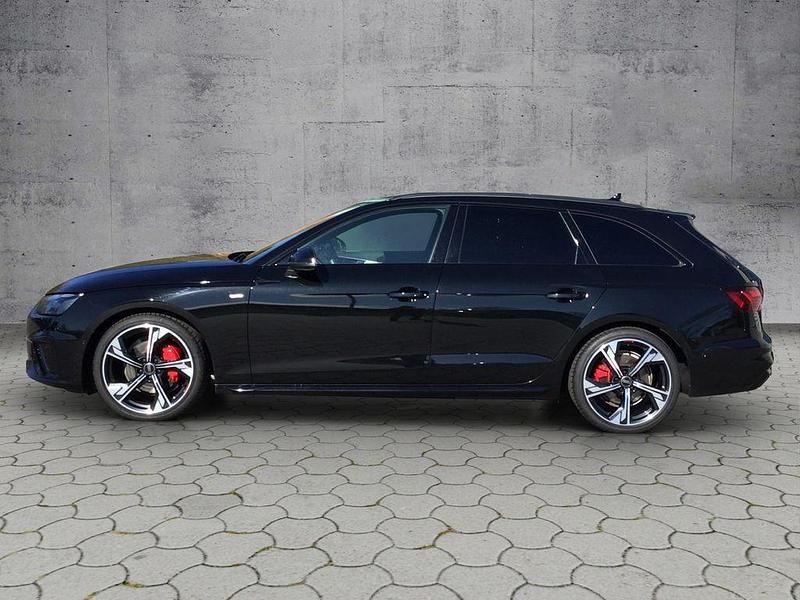 Gebraucht Audi A4 S-Line 204 PS (150 kW) 2024 Mythosschwarz metallic Kombi