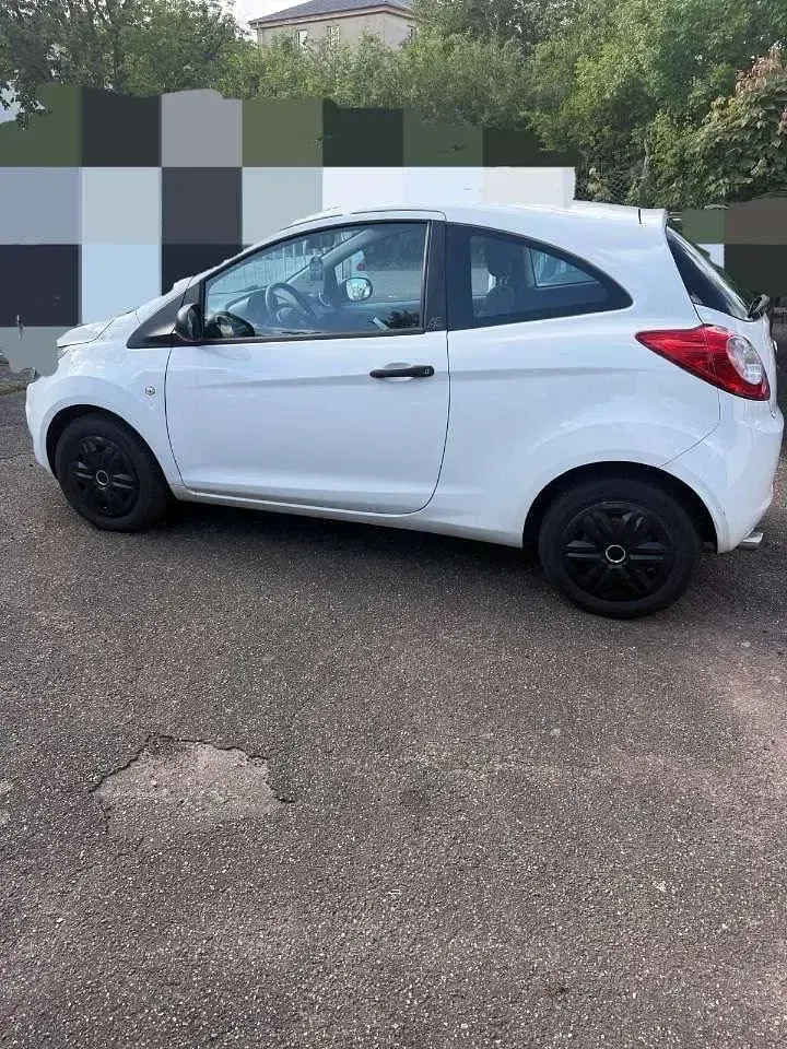 Gebraucht Ford Ka 69 PS (50 kW) 2013 Weiß Kleinwagen