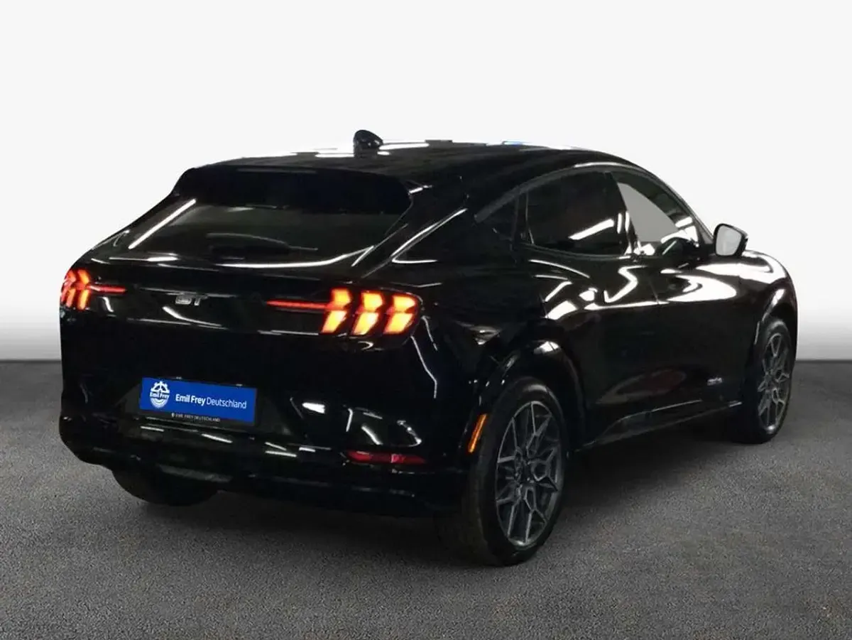 Neu Ford Mustang Mach-E GT 358 kW (487 PS) 2025 Schwarz SUV