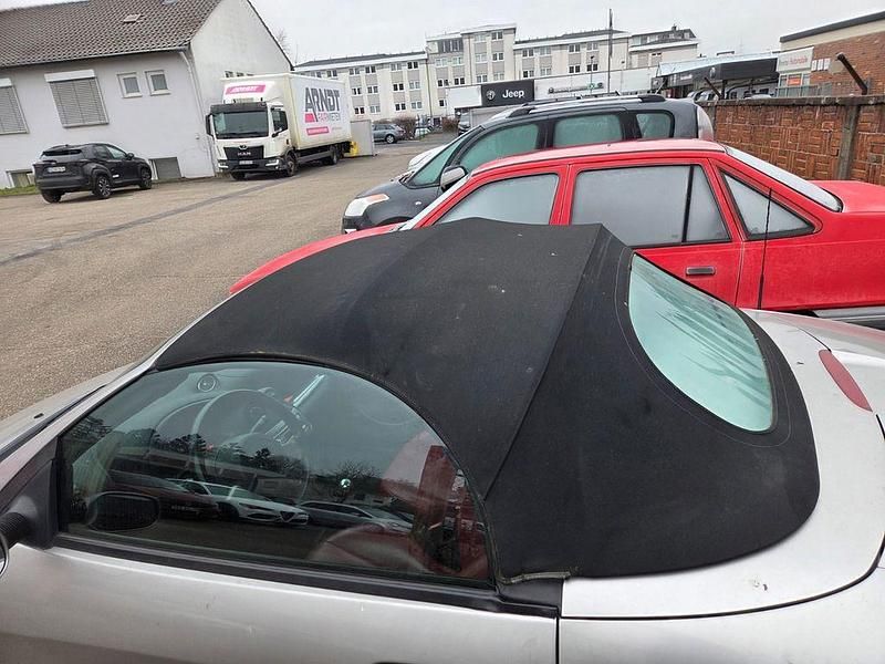 Gebraucht Ford StreetKa 95 PS (69 kW) 2004 Grau Cabrio