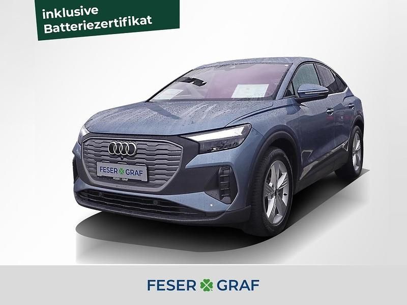 Geysirblau metallic Gebraucht 2022 Audi Q4 Sportback e-tron Comfort SUV | 26.940 € (Fairer Preis) - Bild 1/4