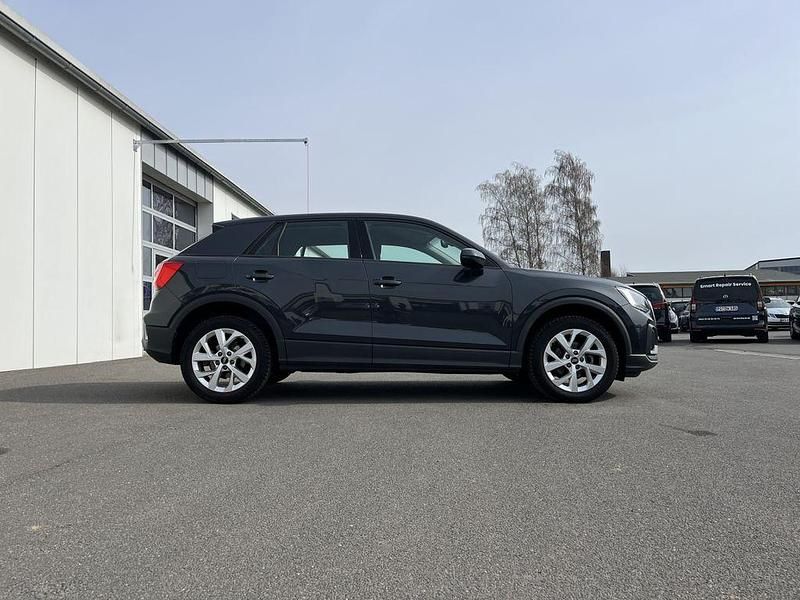 Gebraucht Audi Q2 150 PS (110 kW) 2022 Grau SUV
