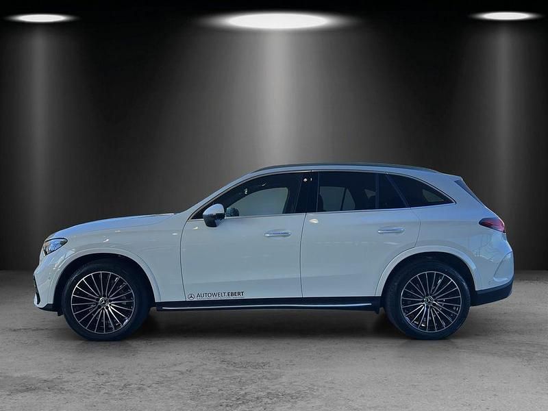 Gebraucht Mercedes GLC300 AMG 269 PS (197 kW) 2025 Weiß SUV