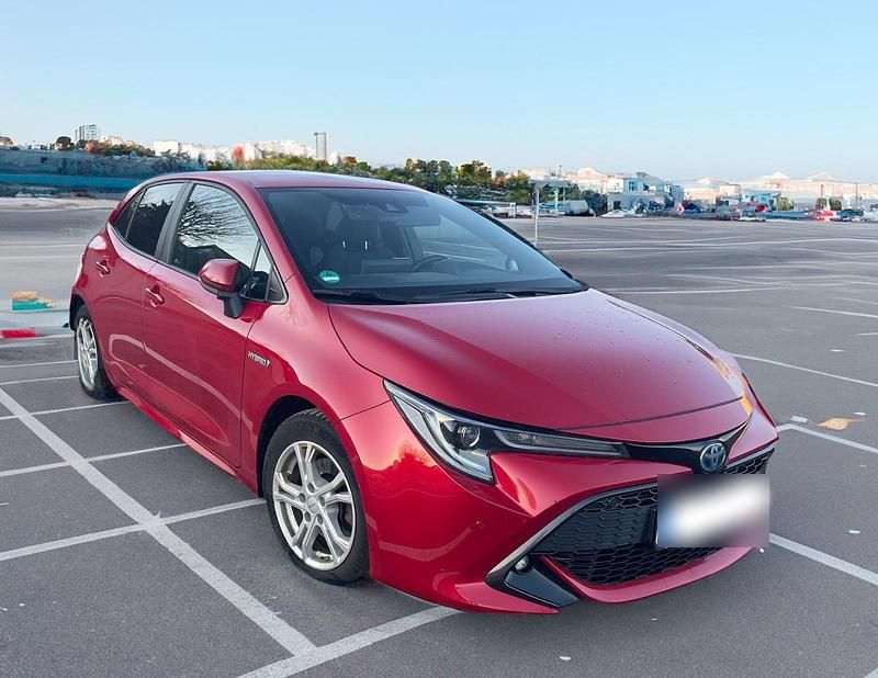 Gebraucht Toyota Corolla 152 PS (111 kW) 2019 Rot Limousine