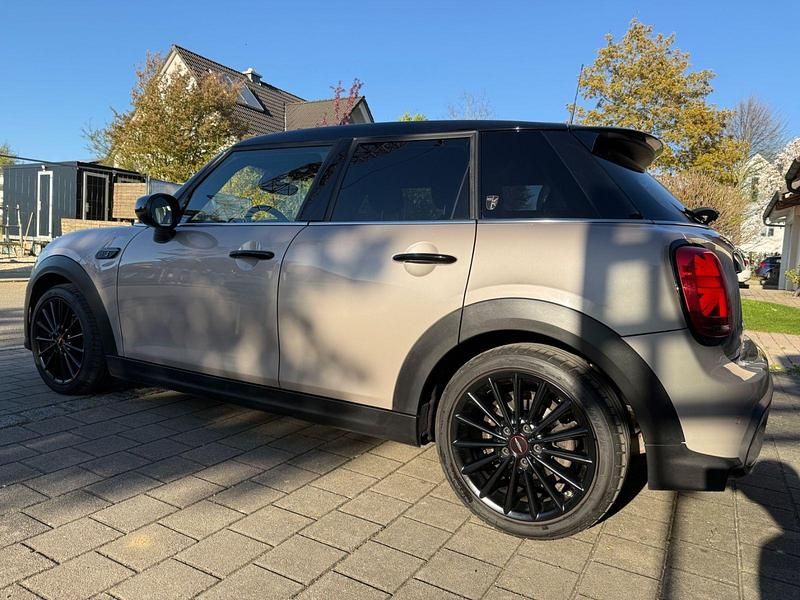 Używany Mini Cooper S 178 KM (130 kW) 2022 Beżowy Hatchback